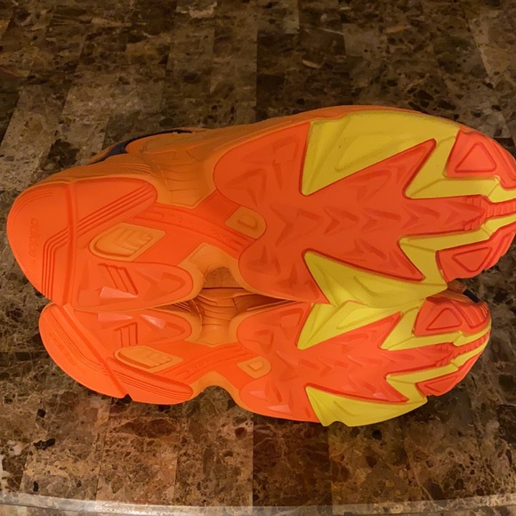 BRAND NEW - Picture 5 of 8